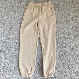 COPY - ALO YOGA Accolade Sweatpants